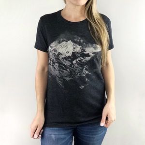 AMERICAN EAGLE AEO Mountain scene gray graphic tee size XS
